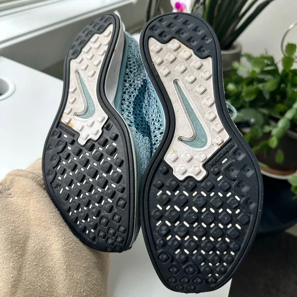 Nike Flyknit Racing Shoes - Picture 5 of 5